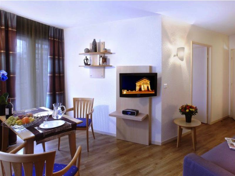 Citadines Bastille Gare De Lyon Paris Aparthotel Room photo